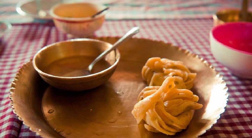 Learn to make momos in Sikkim