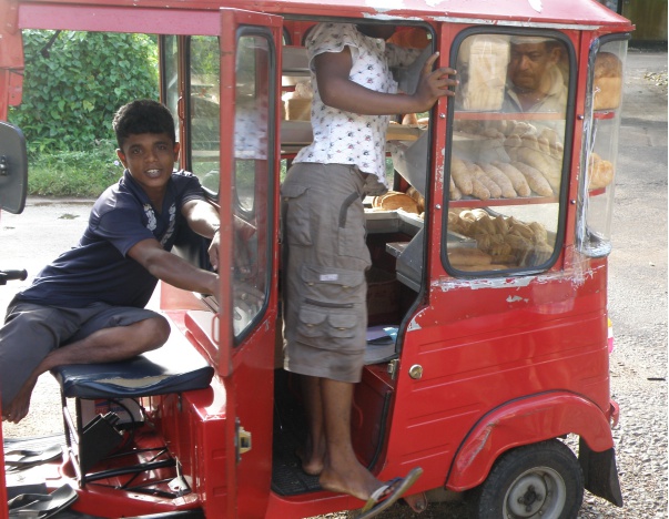 Sri Lanka - pan van - Dennis S Hurd - Flickr-2