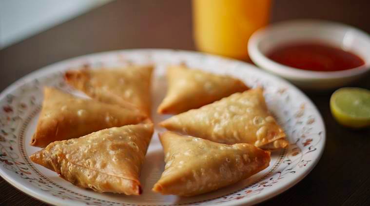 -mutton-kheema-samosas