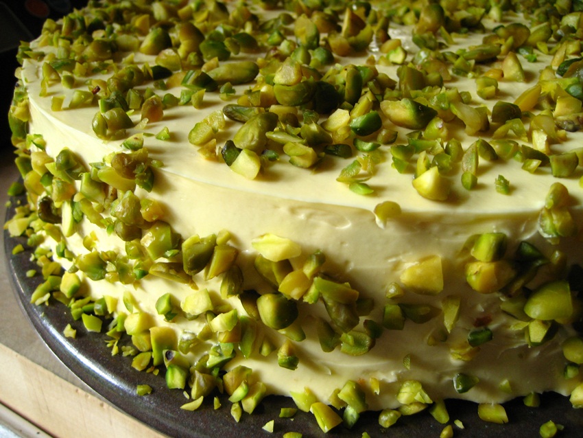 pistachio cake by jensteele flickr