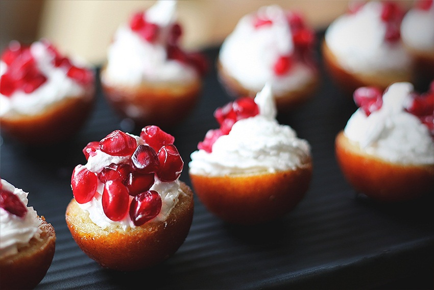 Pomegranate pudding