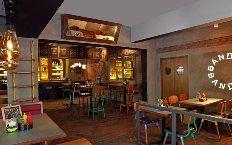 Monkey Bar Bandra Mumbai - India's first Gastropub (4)