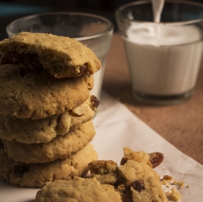 Snackible - Oat and Honey Cookies