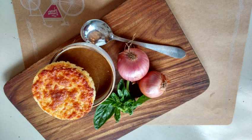 The Sassy Spoon, French Onion Soup-