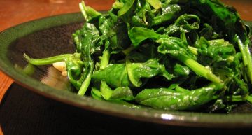 Four tasty ways to include healthy spinach in your diet