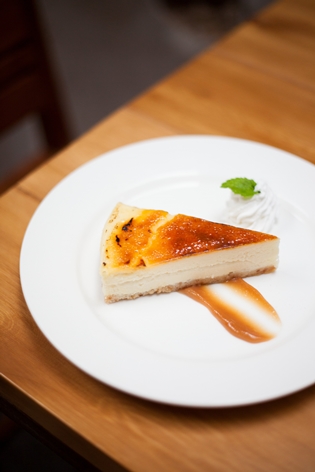 Terttulia - Creme Brulee Cheescake