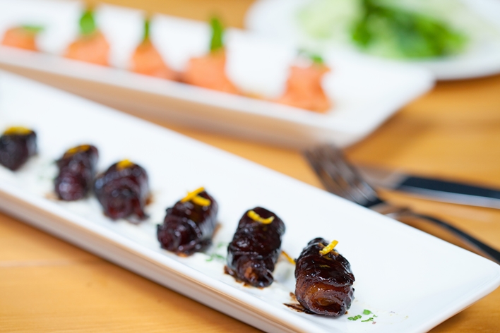 Bacon and parmesan wrapped dates with creme fraiche - Terttulia