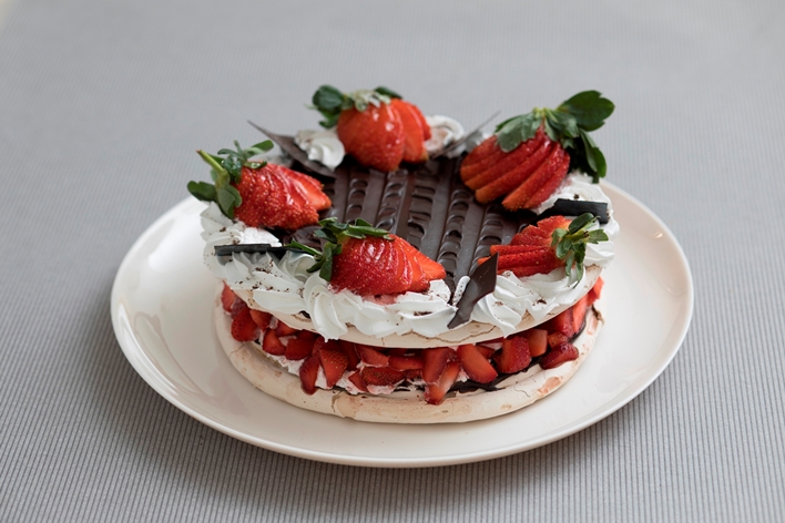 Chocolate Strawberry Meringue