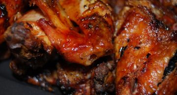 Recipe: Honey Sriracha chicken wings