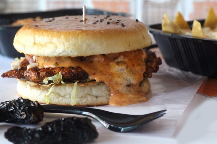 Chipotle Chicken Burger - THC