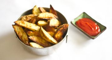 Recipe: Baked cheese garlic potato wedges